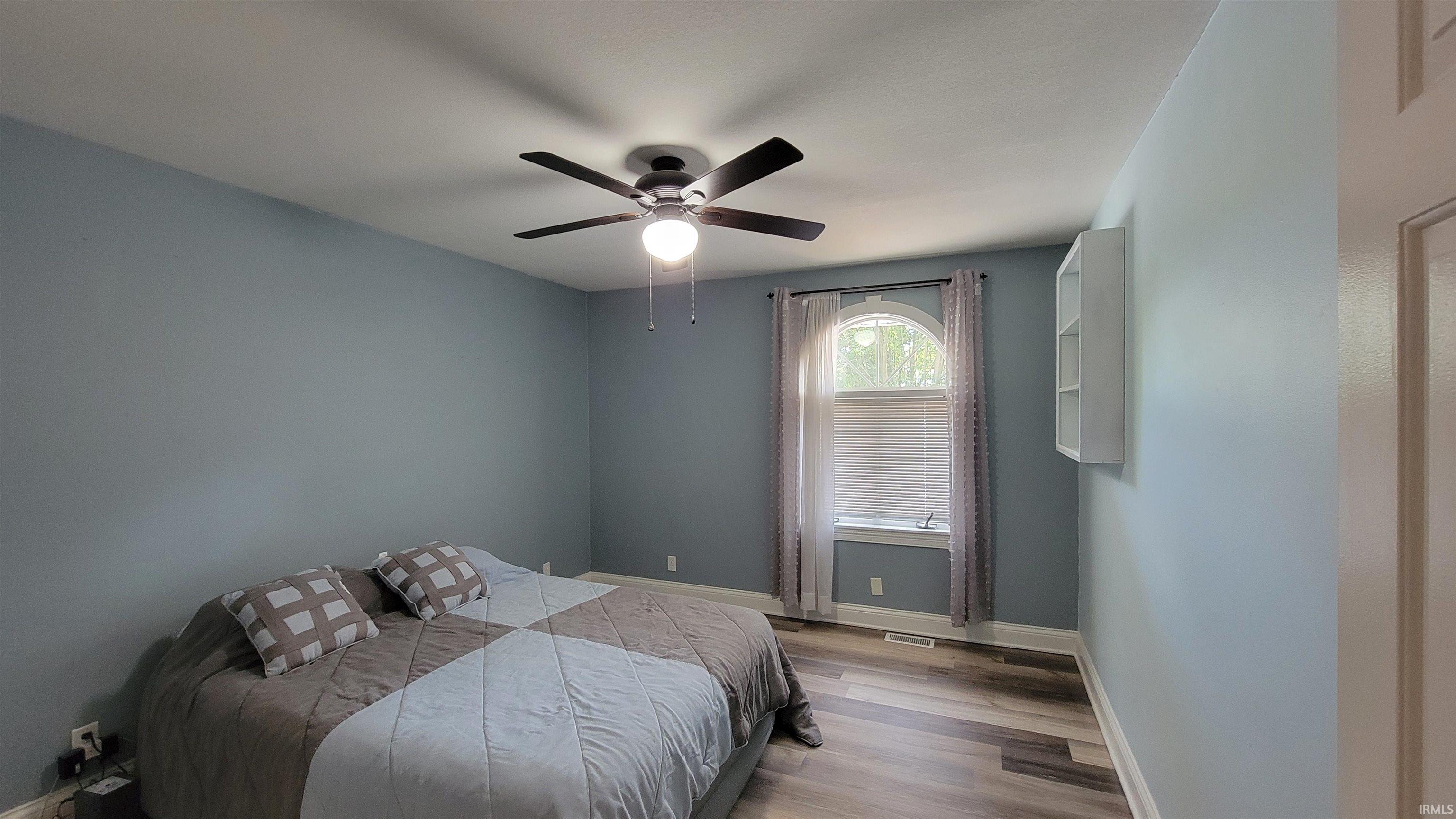 7 Tulip Lane Washington, IN 47501 - Photo 10 of 21