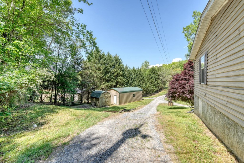 830 Canyon Road Marble, NC 28905 - Photo 18 of 45 Gallery Image 18