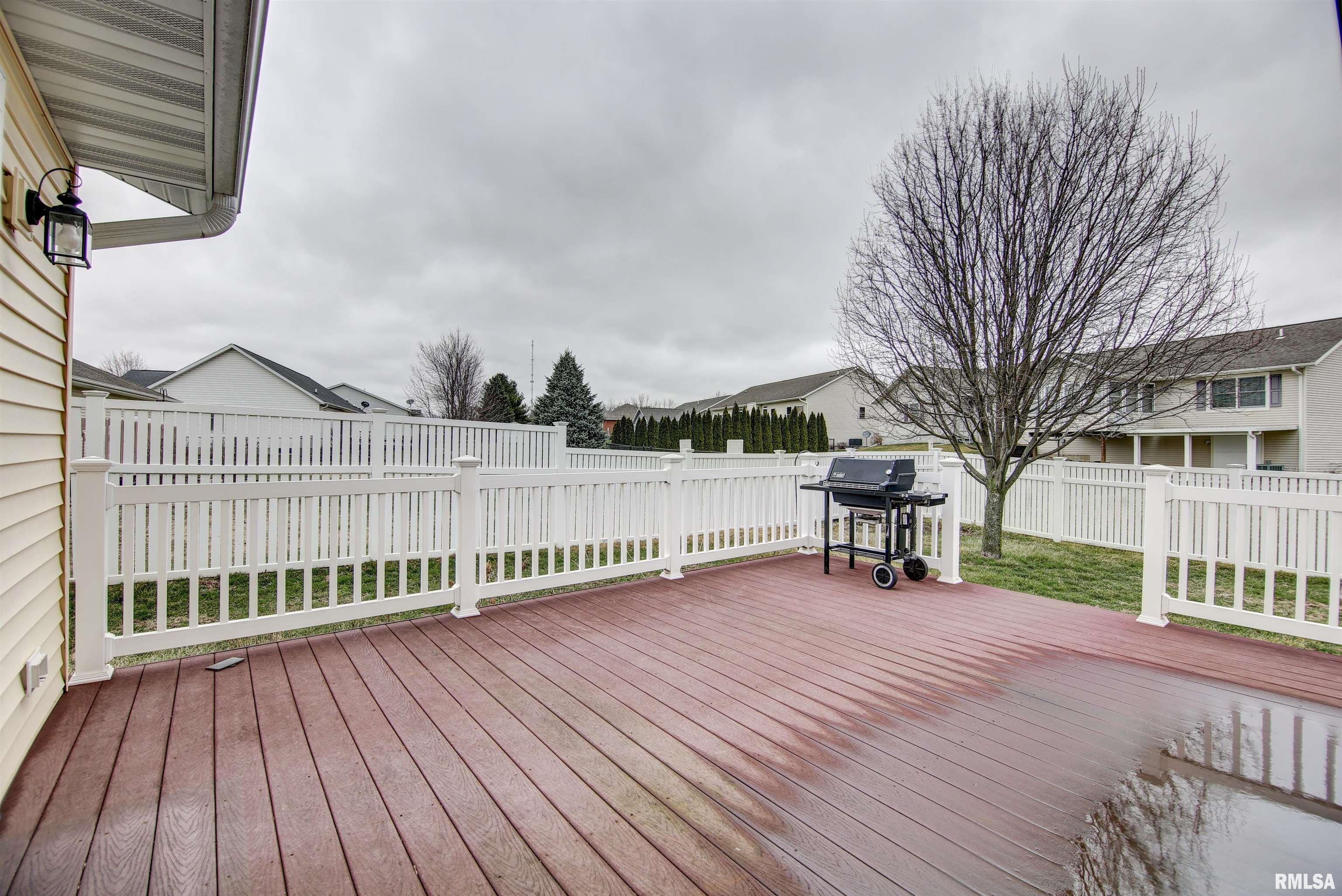 1908 Mill Court Clinton, IA 52732 - Photo 9 of 25 Gallery Image 9