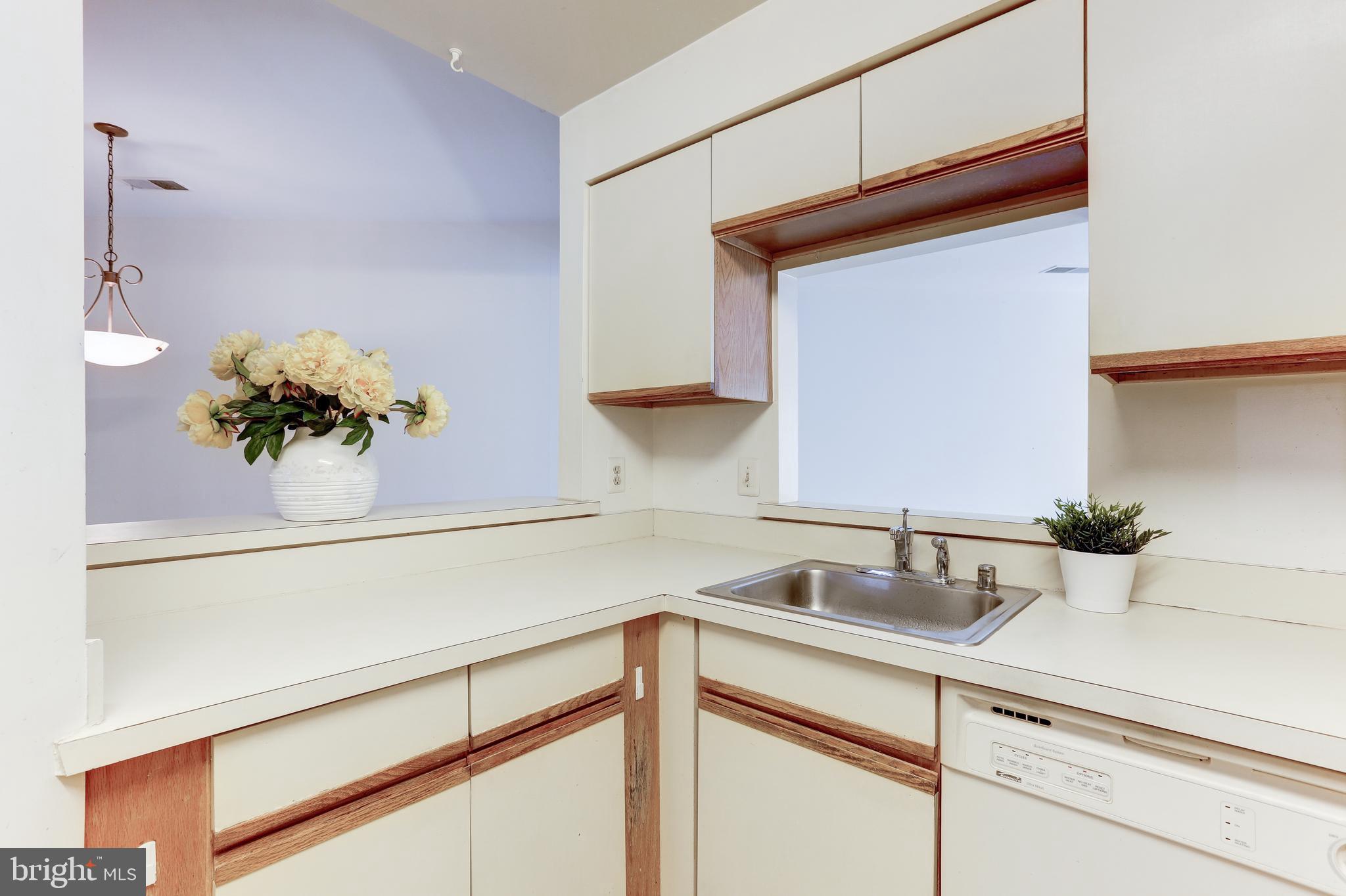 11250 Harbor Court Reston, VA 20191 - Photo 12 of 31 Gallery Image 12