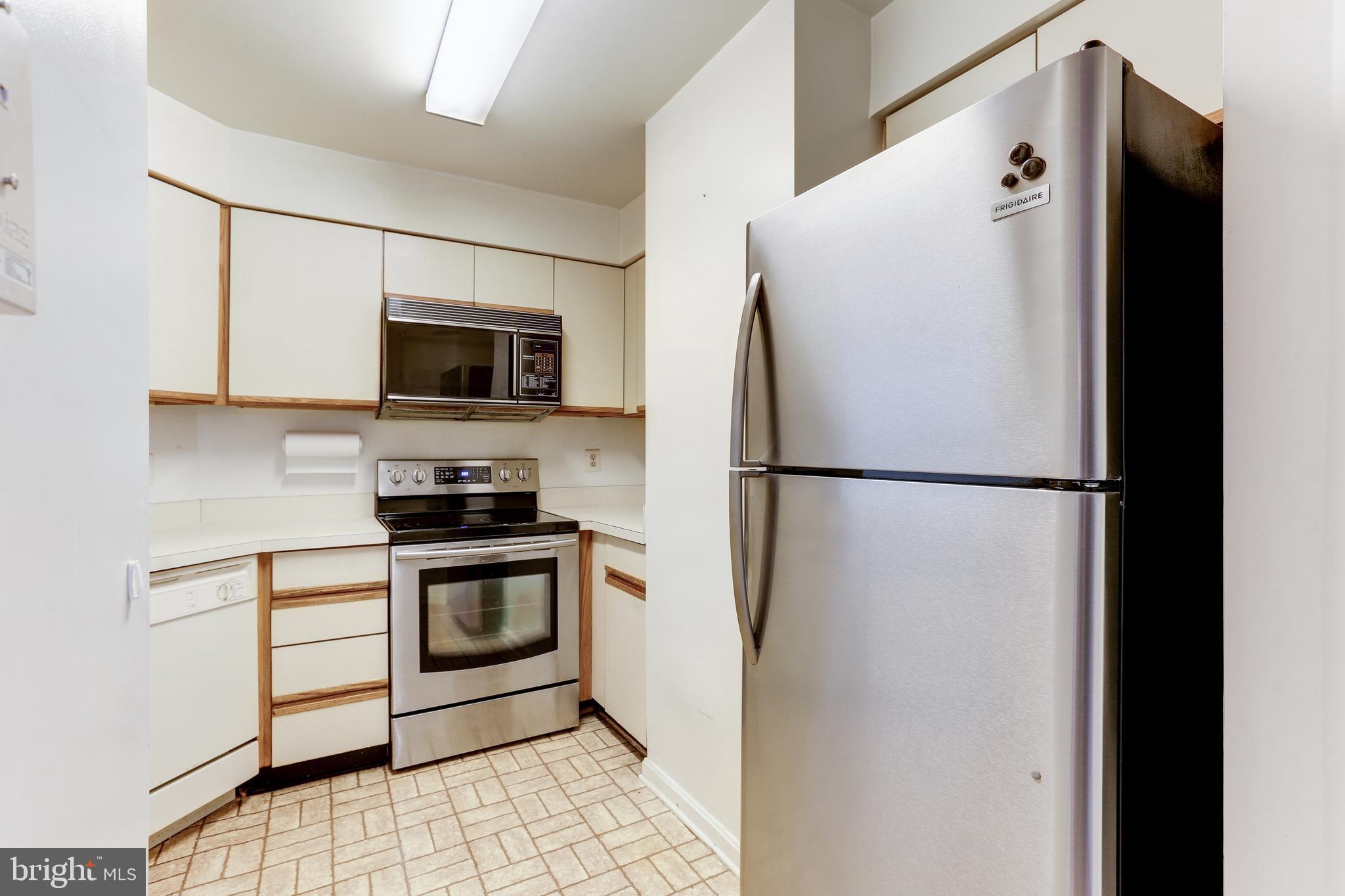 11250 Harbor Court Reston, VA 20191 - Photo 10 of 31 Gallery Image 10