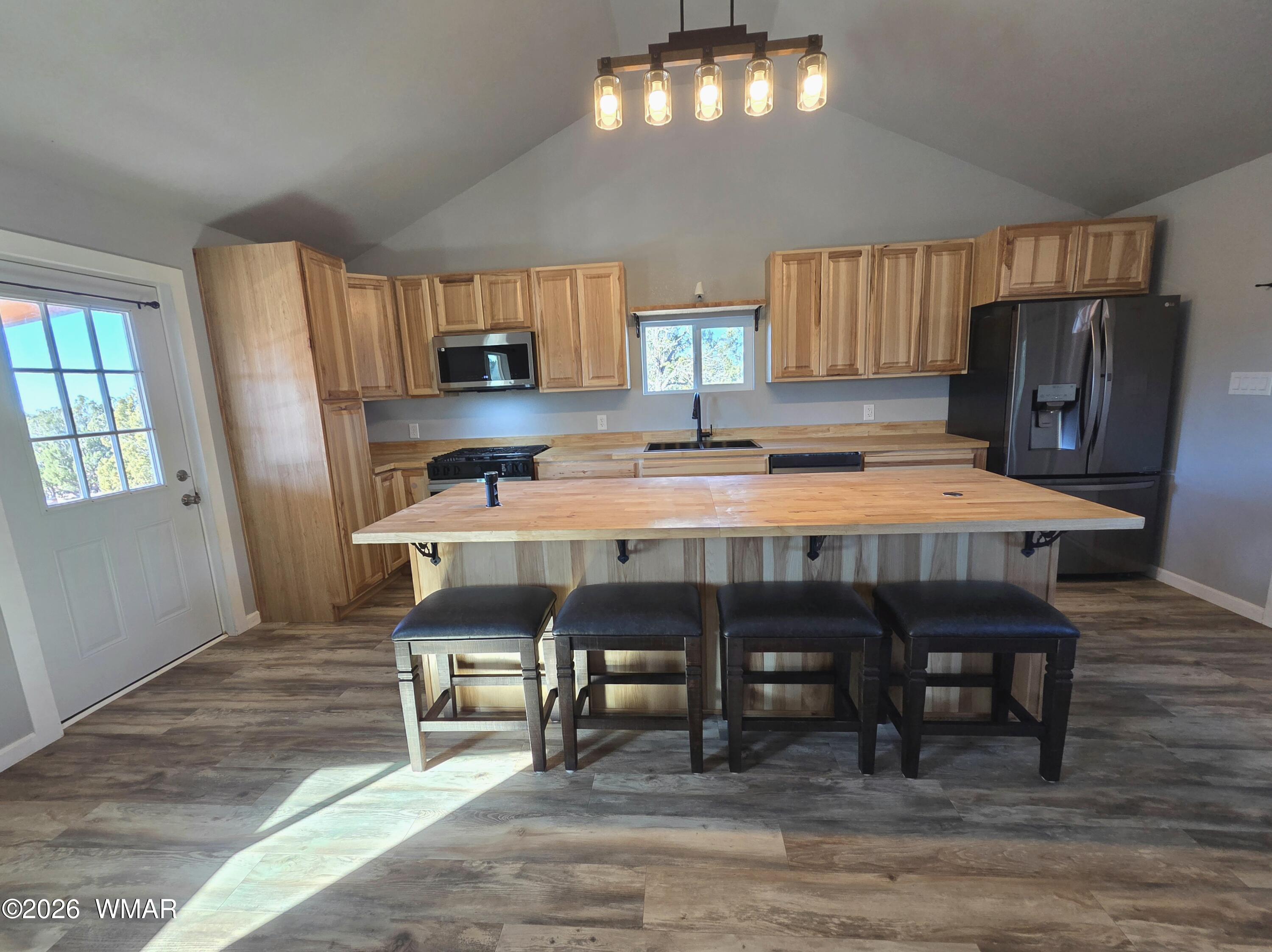 32-34 County Road Concho, AZ 85924 - Photo 16 of 72 Kitchen