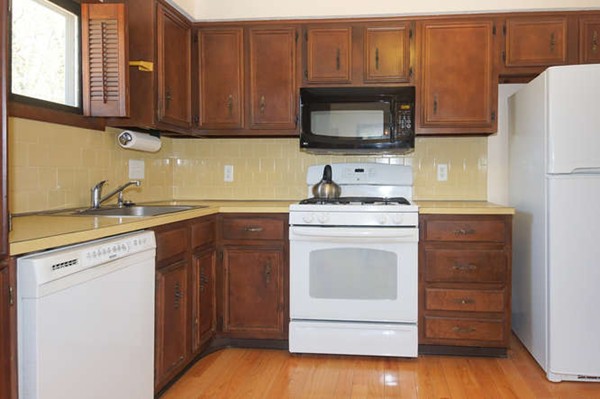 13 Burning Tree Road Natick, MA 01760 - Photo 7 of 18 Gallery Image 7
