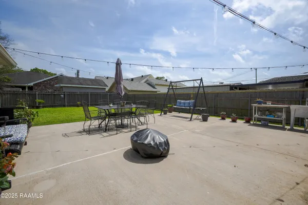 $240,000 | 1308 Arbor Circle, Morgan City, LA 70380