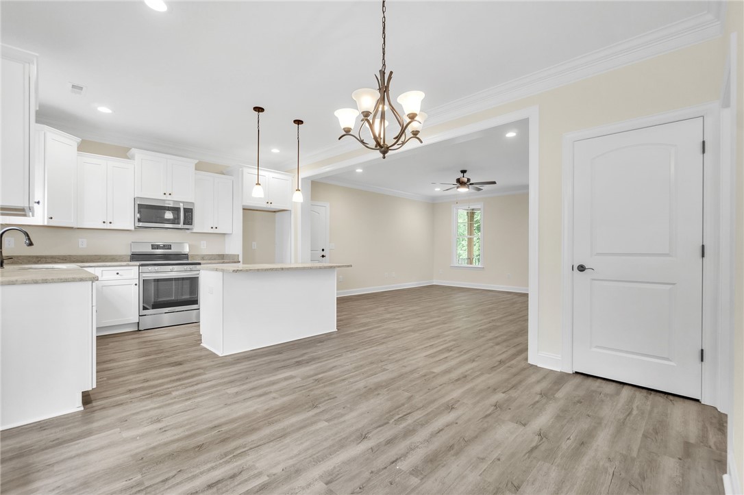 417 Thompson Street Pendleton, SC 29670 - Photo 5 of 31