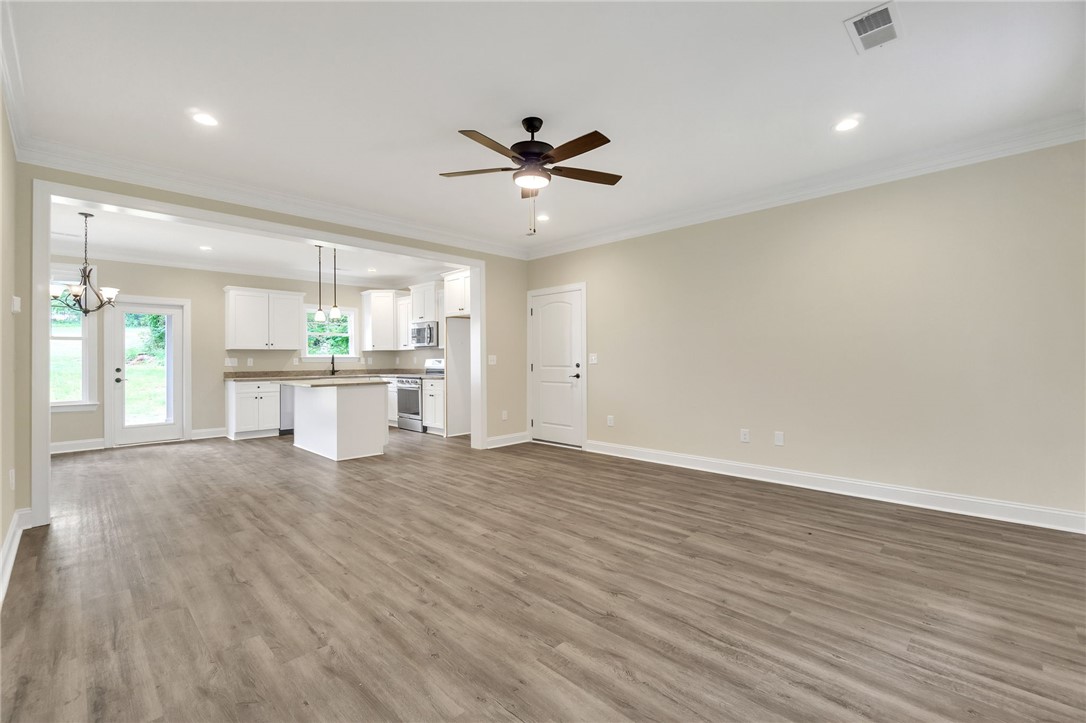 417 Thompson Street Pendleton, SC 29670 - Photo 7 of 31