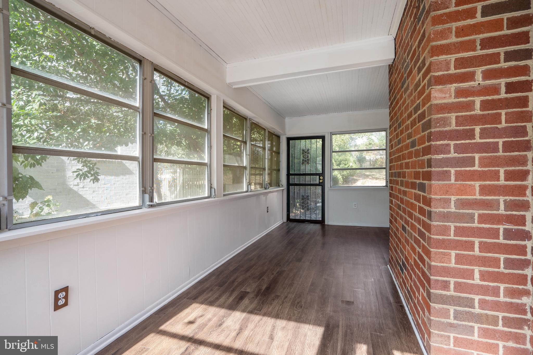 5902 Forest Road Cheverly, MD 20785 - Photo 3 of 21