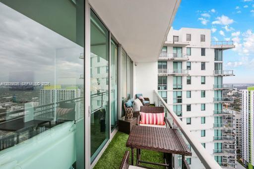 92 Southwest 3rd Street, Unit 5108 Miami, FL 33130 - Photo 17 of 24
