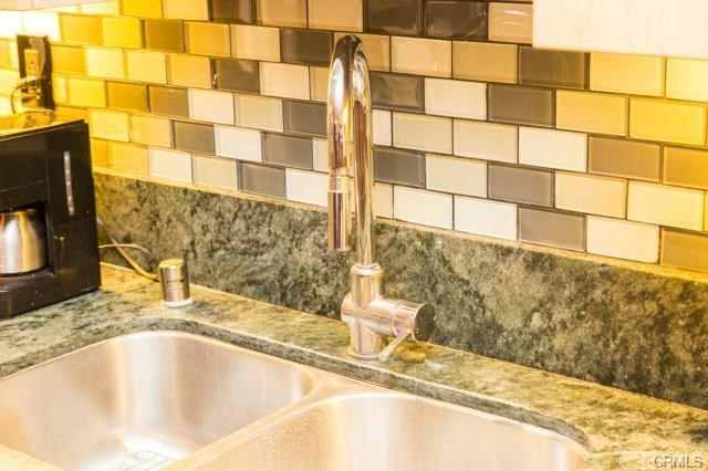 541 Bernard Street, Unit B Costa Mesa, CA 92627 - Photo 13 of 30