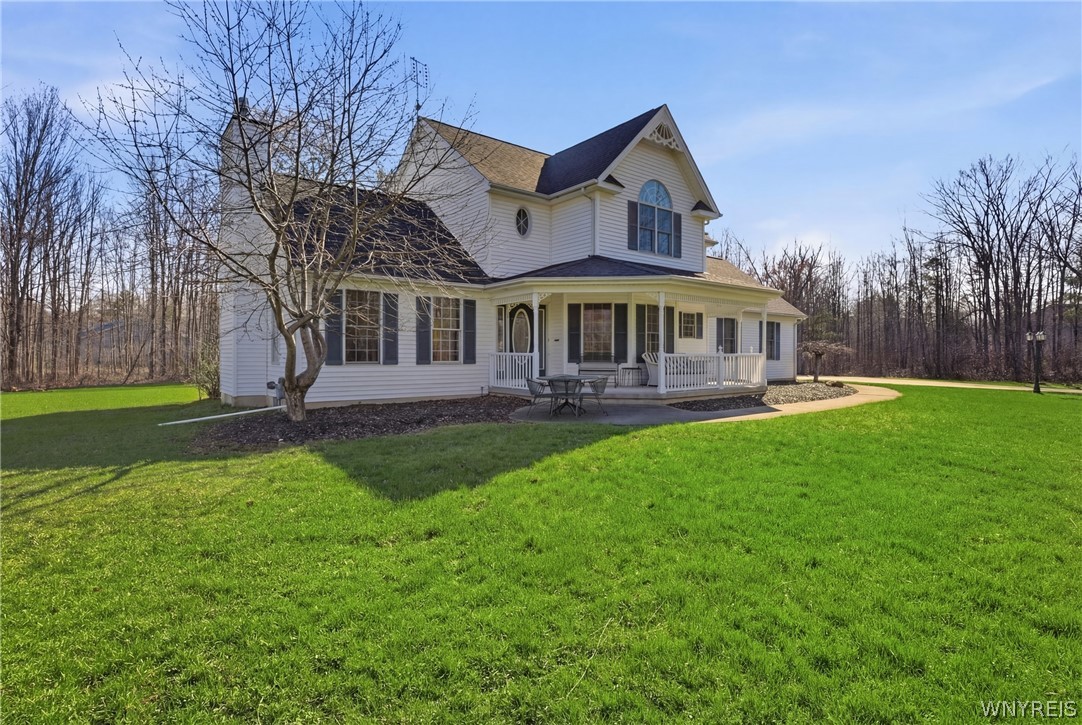 2665 Lakeview Road Hamburg, NY 14085 - Photo 4 of 50