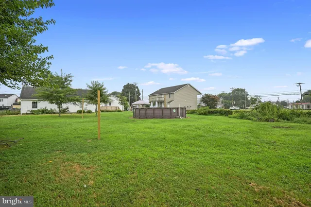 $345,000 | 219 South West Street, Harrington, DE 19952