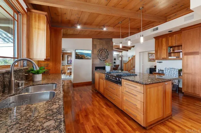 $2,280,000 | 2195 Basswood Avenue, Carlsbad, CA 92008