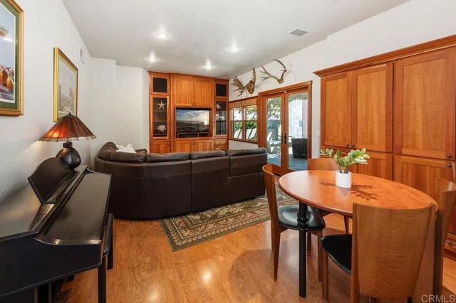 $2,280,000 | 2195 Basswood Avenue, Carlsbad, CA 92008