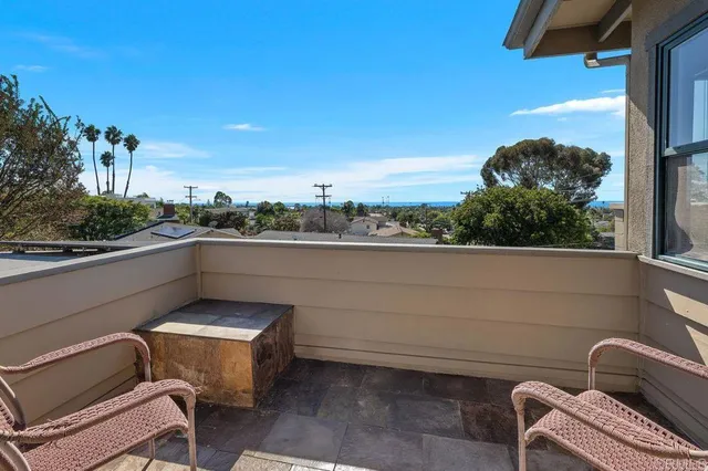 $2,280,000 | 2195 Basswood Avenue, Carlsbad, CA 92008