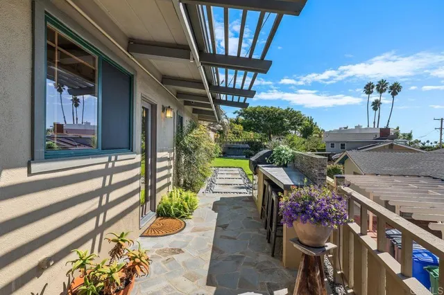 $2,280,000 | 2195 Basswood Avenue, Carlsbad, CA 92008