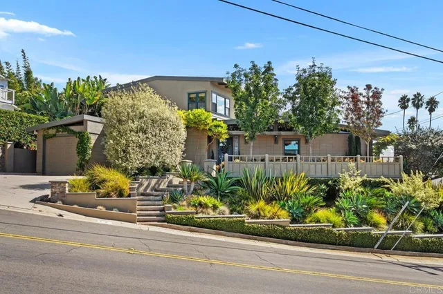 $2,280,000 | 2195 Basswood Avenue, Carlsbad, CA 92008