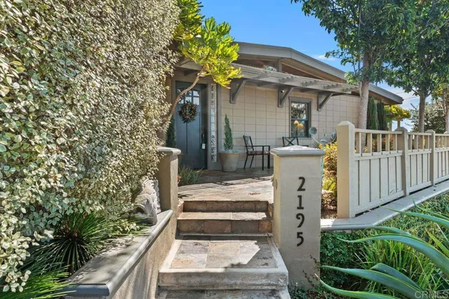 $2,280,000 | 2195 Basswood Avenue, Carlsbad, CA 92008
