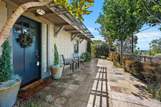 $2,280,000 | 2195 Basswood Avenue, Carlsbad, CA 92008