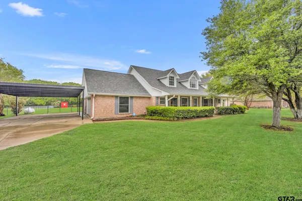 $485,000 | 1090 Oak Hollow Lane, Combine, TX 75159
