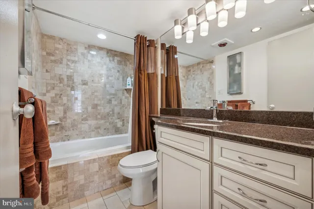 $319,900 | 2001 Hamilton Street, Unit 1024, Philadelphia, PA 19130