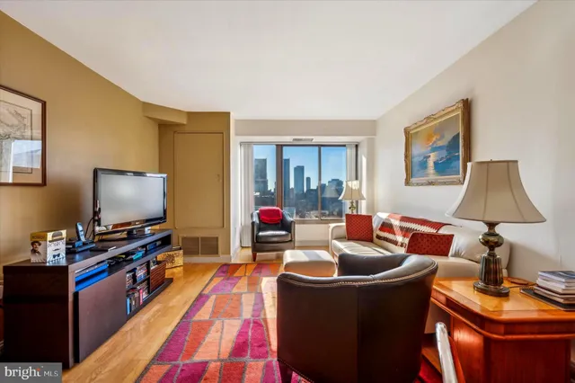 $319,900 | 2001 Hamilton Street, Unit 1024, Philadelphia, PA 19130