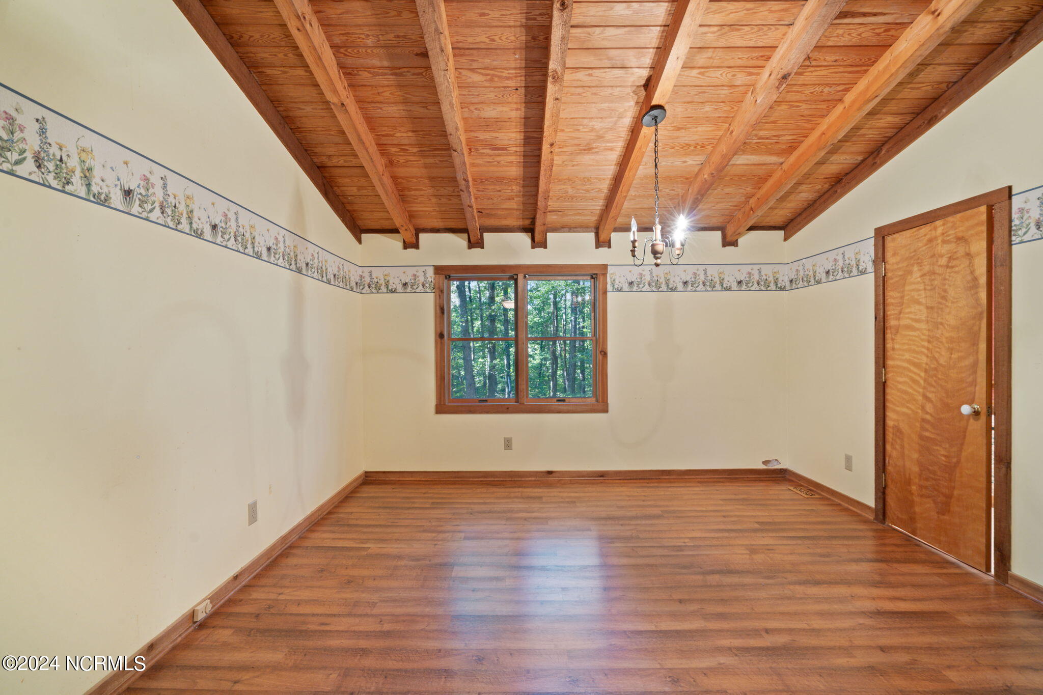 2004 Forest Drive Clayton, NC 27520 - Photo 13 of 38 45-web-or-mls-DSC08074