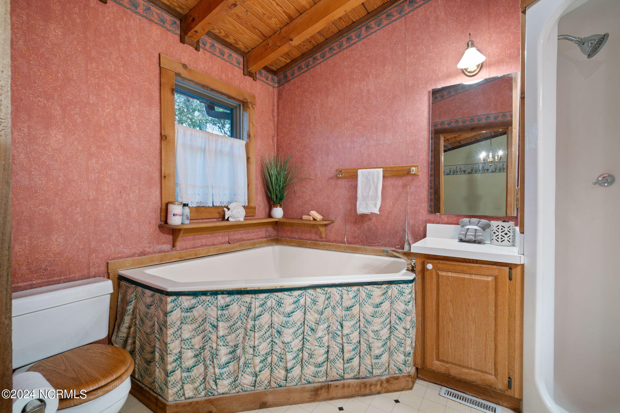 2004 Forest Drive Clayton, NC 27520 - Photo 15 of 38 47-web-or-mls-DSC08084