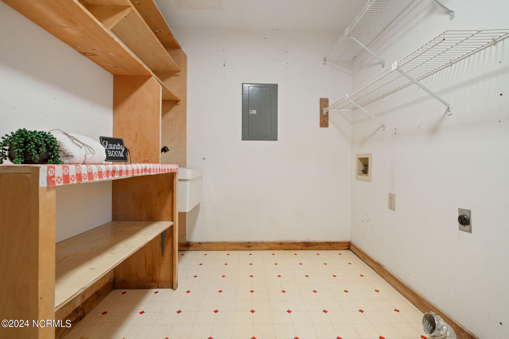 2004 Forest Drive Clayton, NC 27520 - Photo 17 of 38 32-web-or-mls-DSC07989