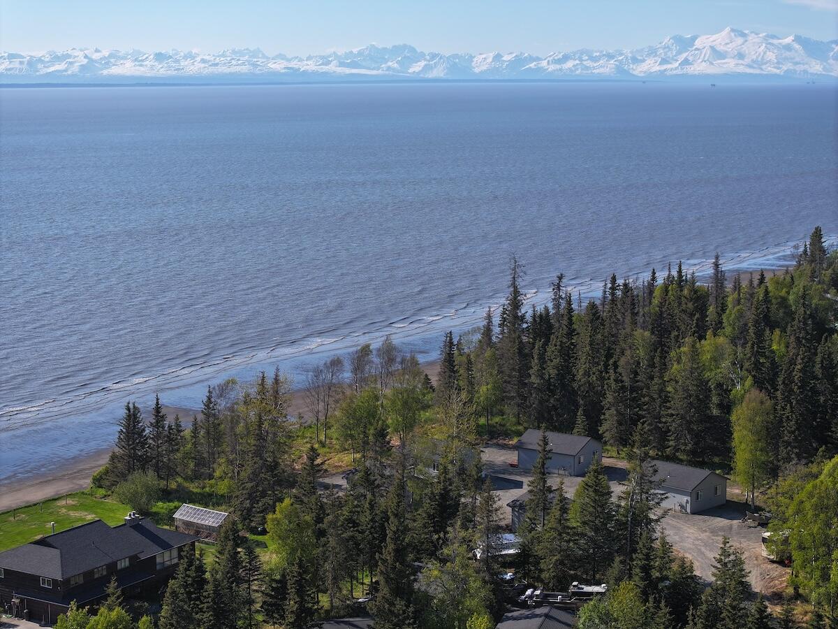 53495 Thunder Road Kenai, AK 99611 - Photo 5 of 38 5 copy