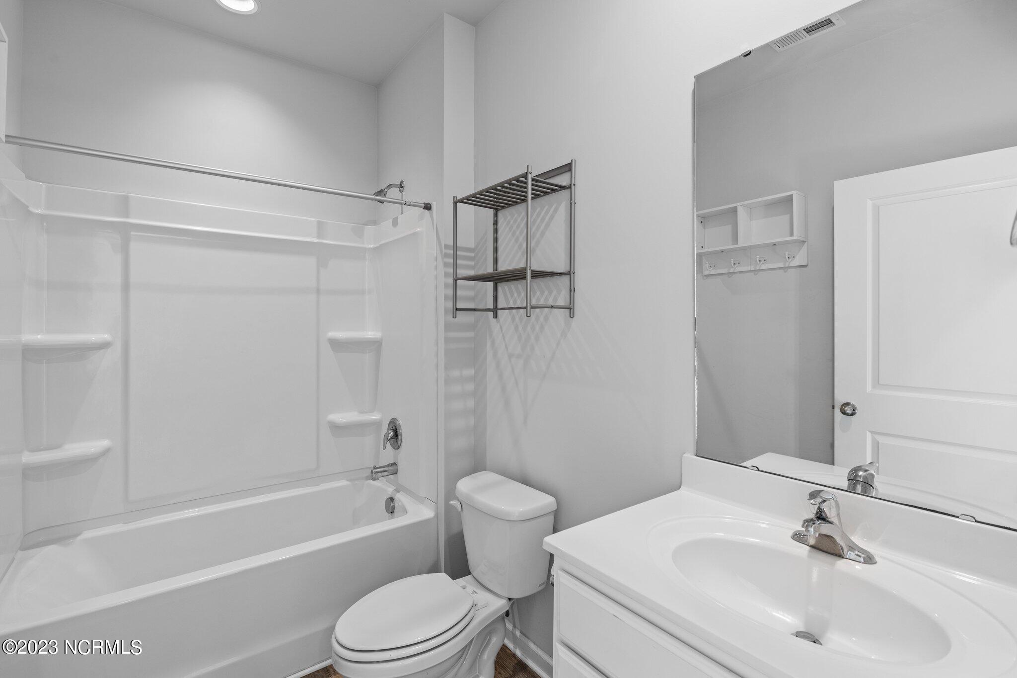 207 Frida Road New Bern, NC 28560 - Photo 10 of 47 15-web-or-mls-2I3A0015