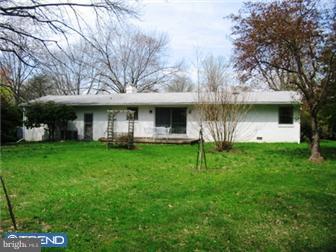 1136 West Thomas Road Lansdale, PA 19446 - Photo 7 of 7 Exterior Back