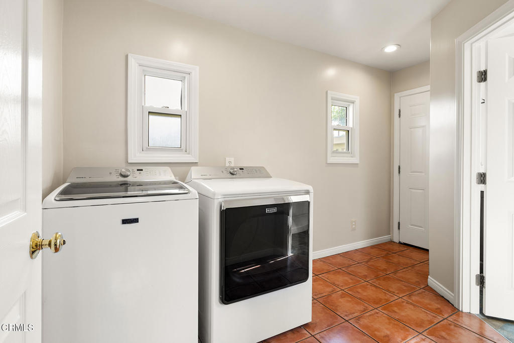 821 Random Lane Duarte, CA 91010 - Photo 20 of 28 022-64_DN6A0255_Web