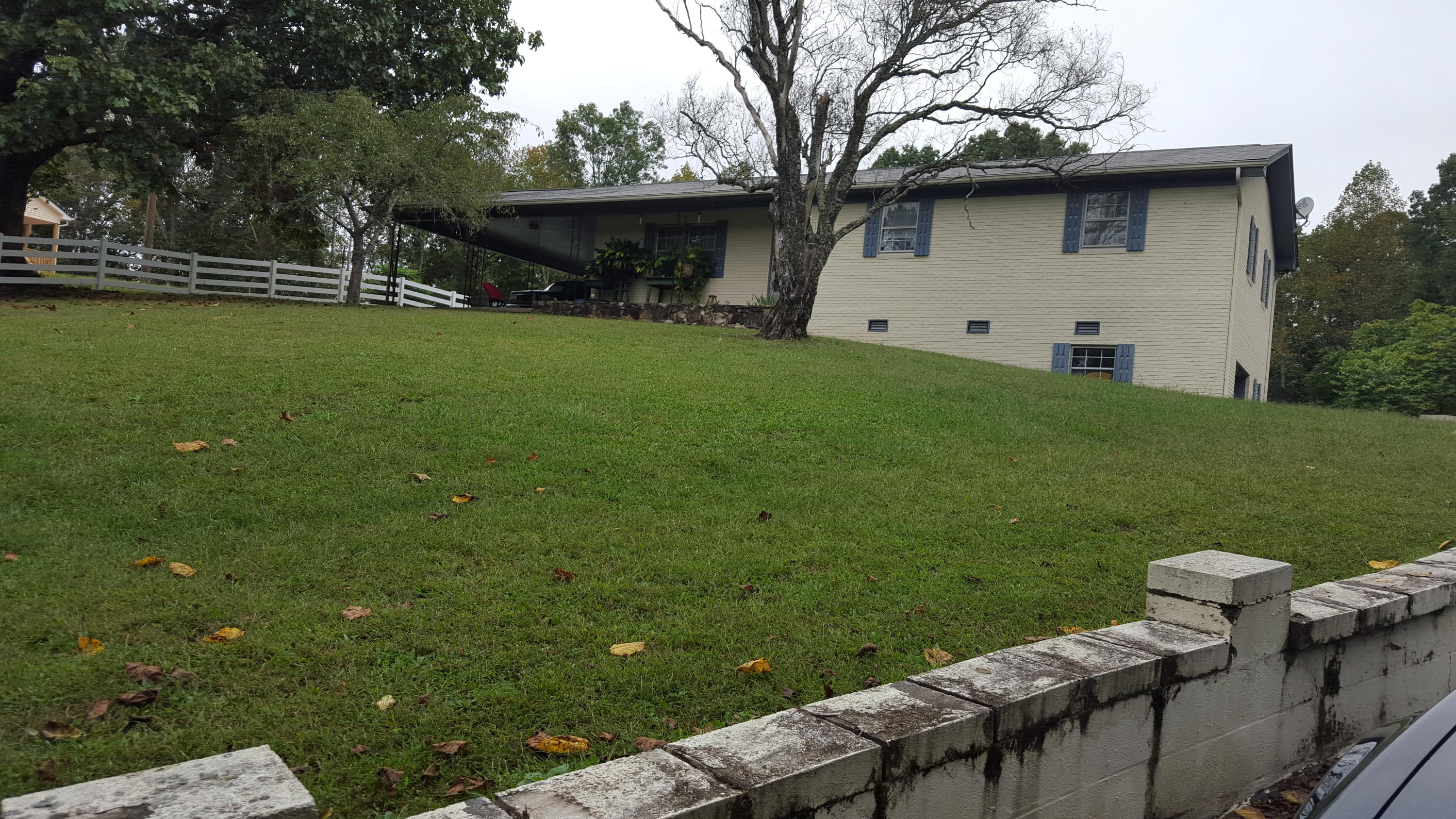 379 Wells Road Powell, TN 37849 - Photo 2 of 5 20151001_164149