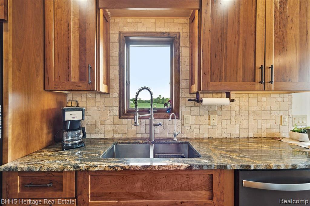 10540 Cole Road Byron, MI 48418 - Photo 20 of 76