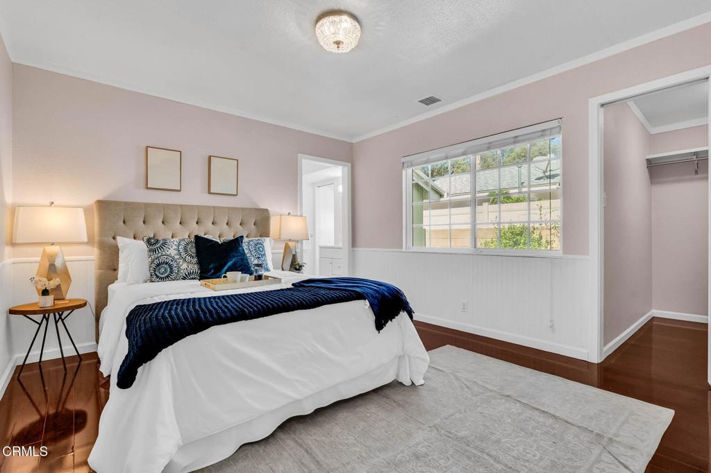 472 Geneva Avenue Claremont, CA 91711 - Photo 23 of 50 a bedroom with a bed and a window