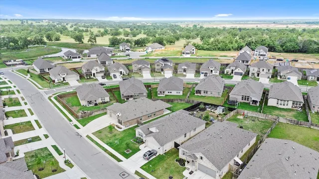 $2,600 | 128 Smokebush Trail, Bastrop, TX 78602