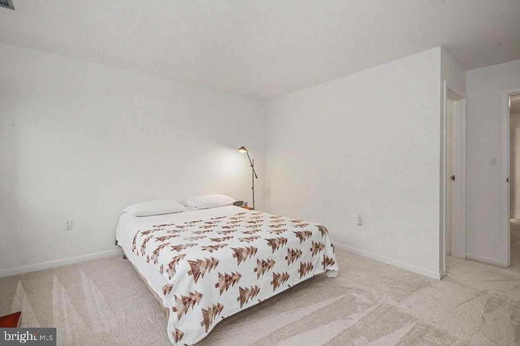 614 Loveville Road, Unit D1D Hockessin, DE 19707 - Photo 14 of 22 2nd Bedroom w Huge Custom Walk-in Closet