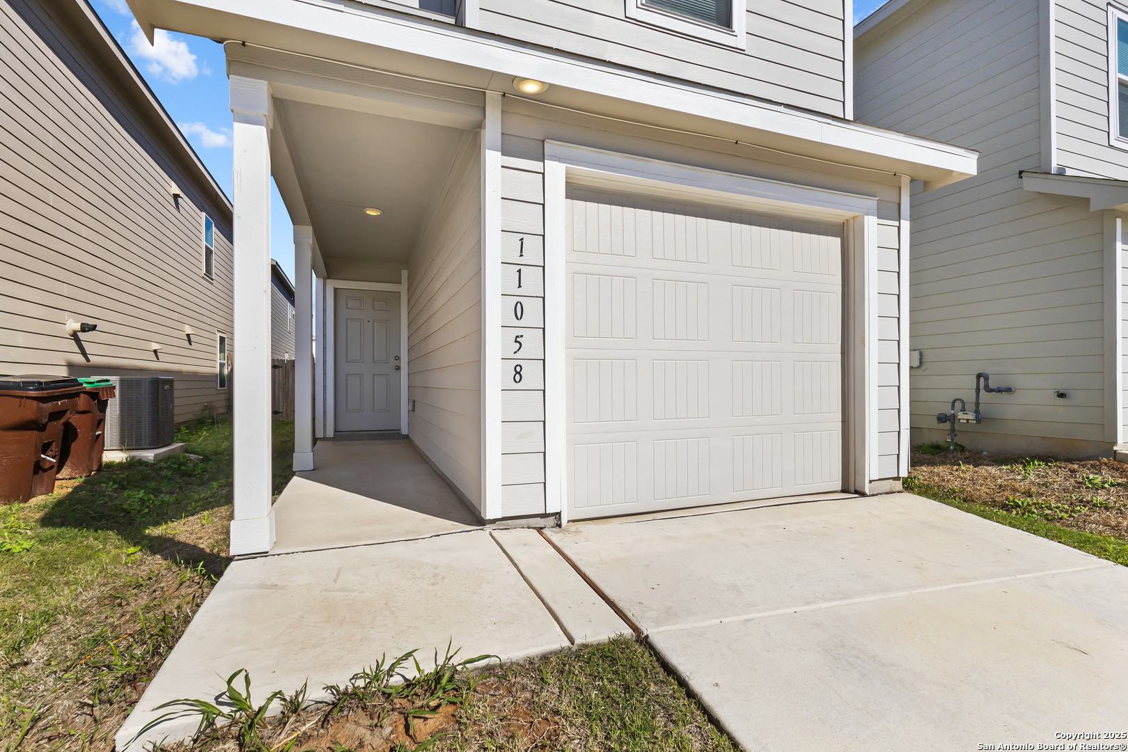 11058 Tree Line San Antonio, TX 78223 - Photo 3 of 25