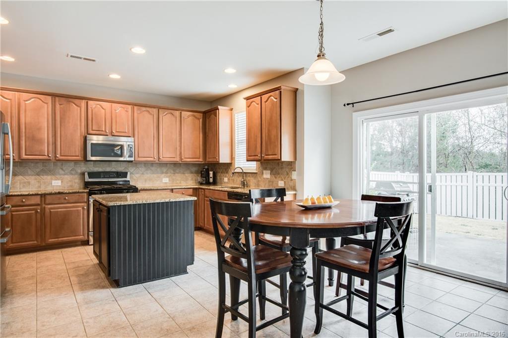 5803 Cactus Valley Road Charlotte, NC 28277 - Photo 3 of 24