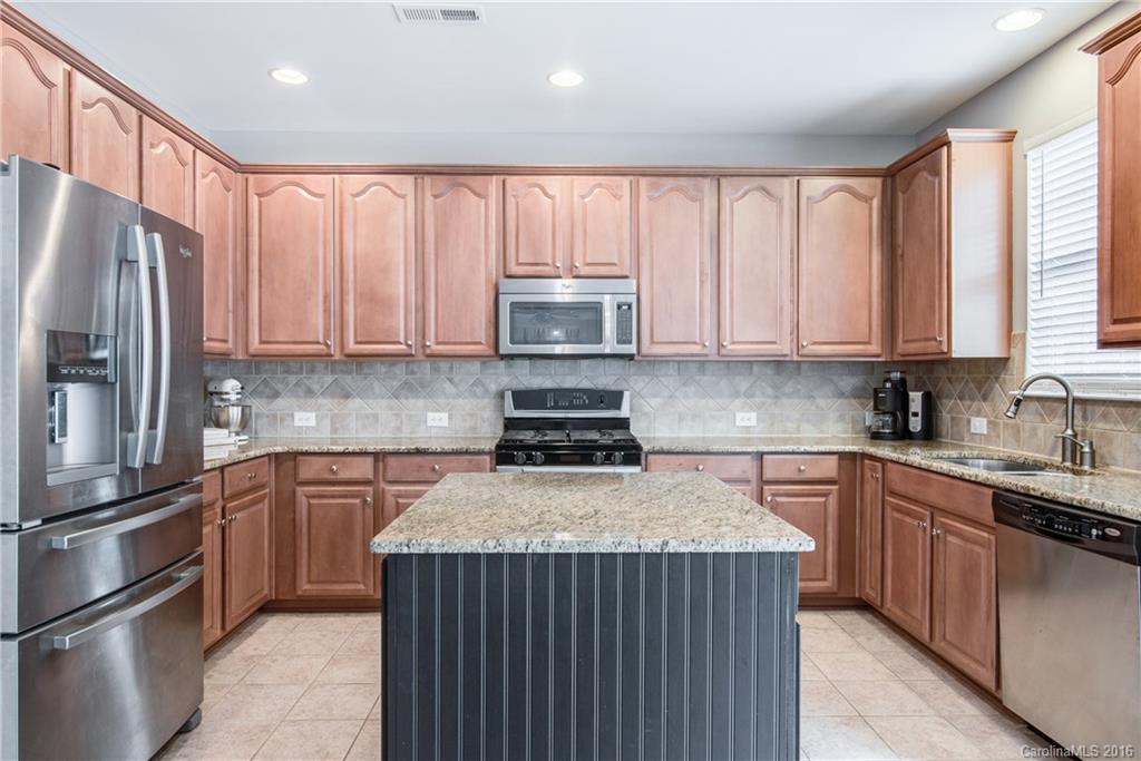 5803 Cactus Valley Road Charlotte, NC 28277 - Photo 4 of 24