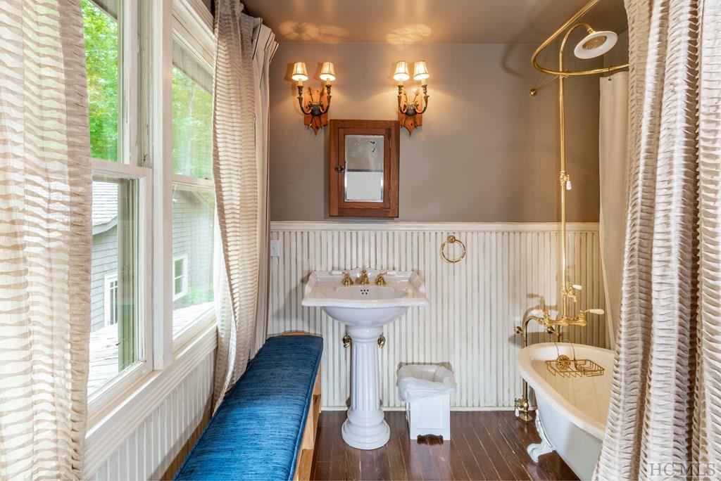105 Hickory Ridge Road Scaly Mountain, NC 28775 - Photo 32 of 49 Gallery Image 32