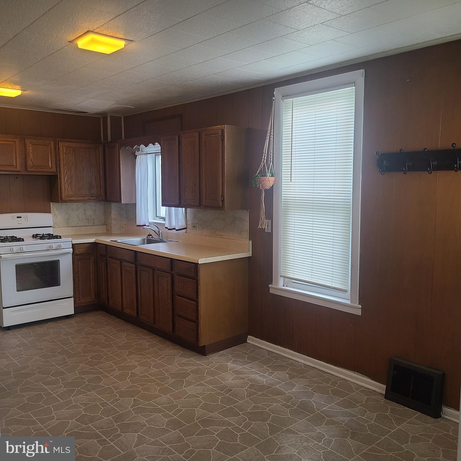 19 North 3rd Street Emmaus, PA 18049 - Photo 5 of 12 Eat in Kitchen