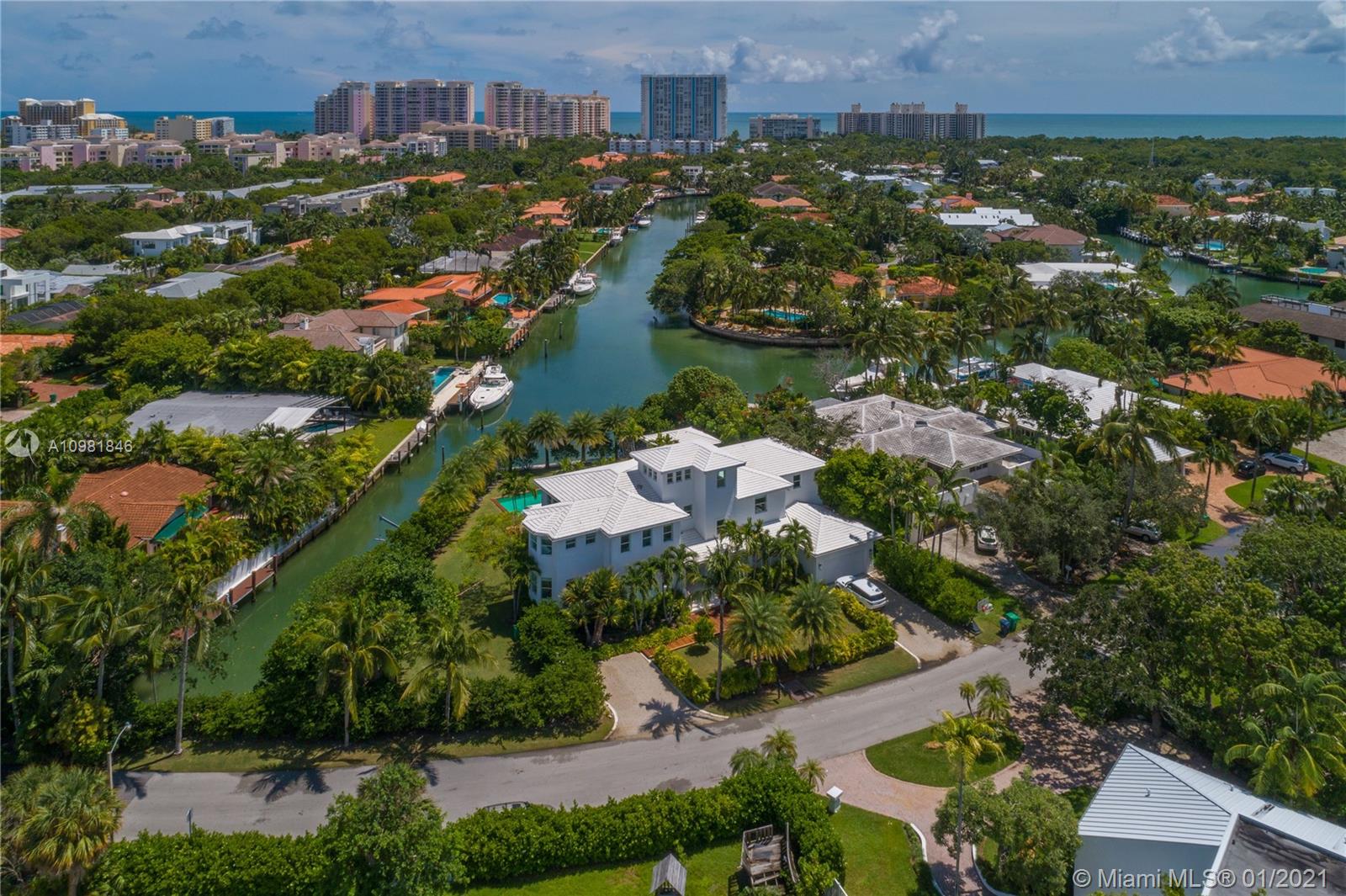 925 Mariner Drive Key Biscayne, FL 33149 - Photo 2 of 56