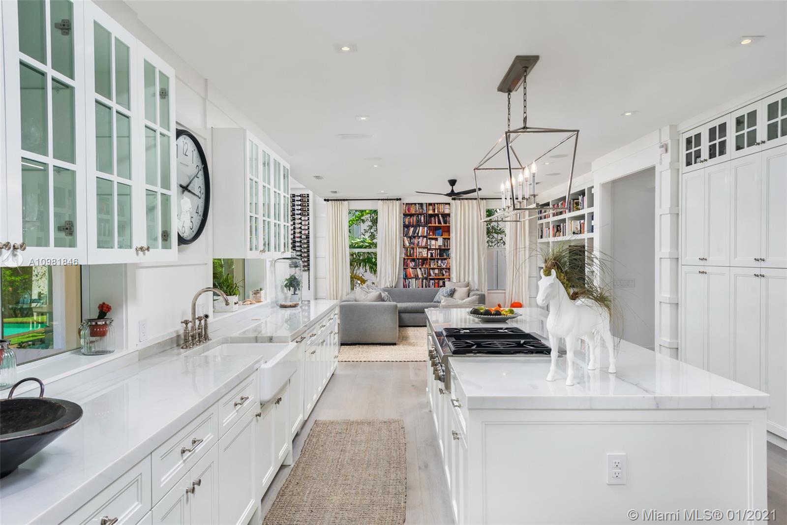 925 Mariner Drive Key Biscayne, FL 33149 - Photo 15 of 56