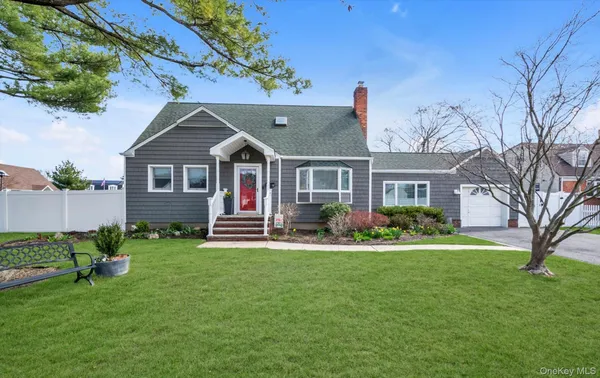$779,000 | 9 Aster Avenue, Merrick, NY 11566