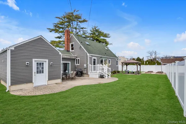 $779,000 | 9 Aster Avenue, Merrick, NY 11566