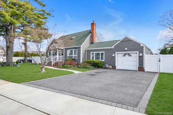 $779,000 | 9 Aster Avenue, Merrick, NY 11566