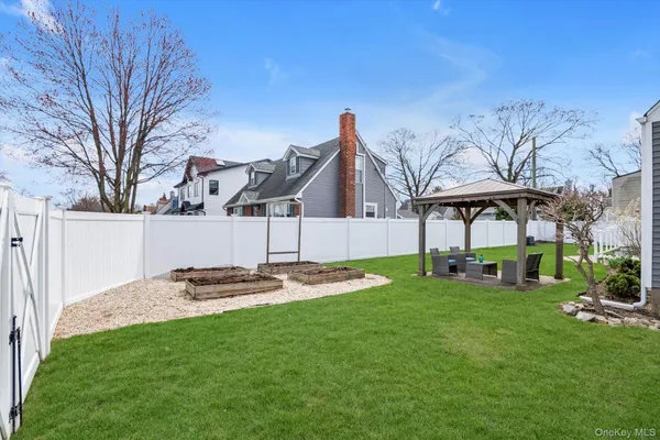 $779,000 | 9 Aster Avenue, Merrick, NY 11566