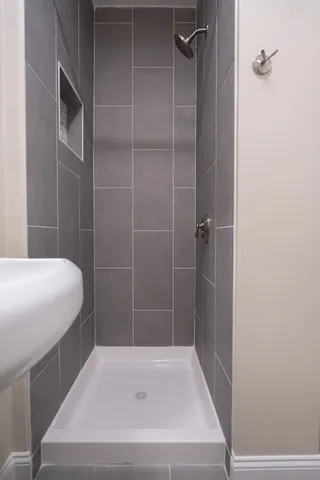 $1,700 | 293 Fayette Street, Unit 12, Quincy, MA 02170