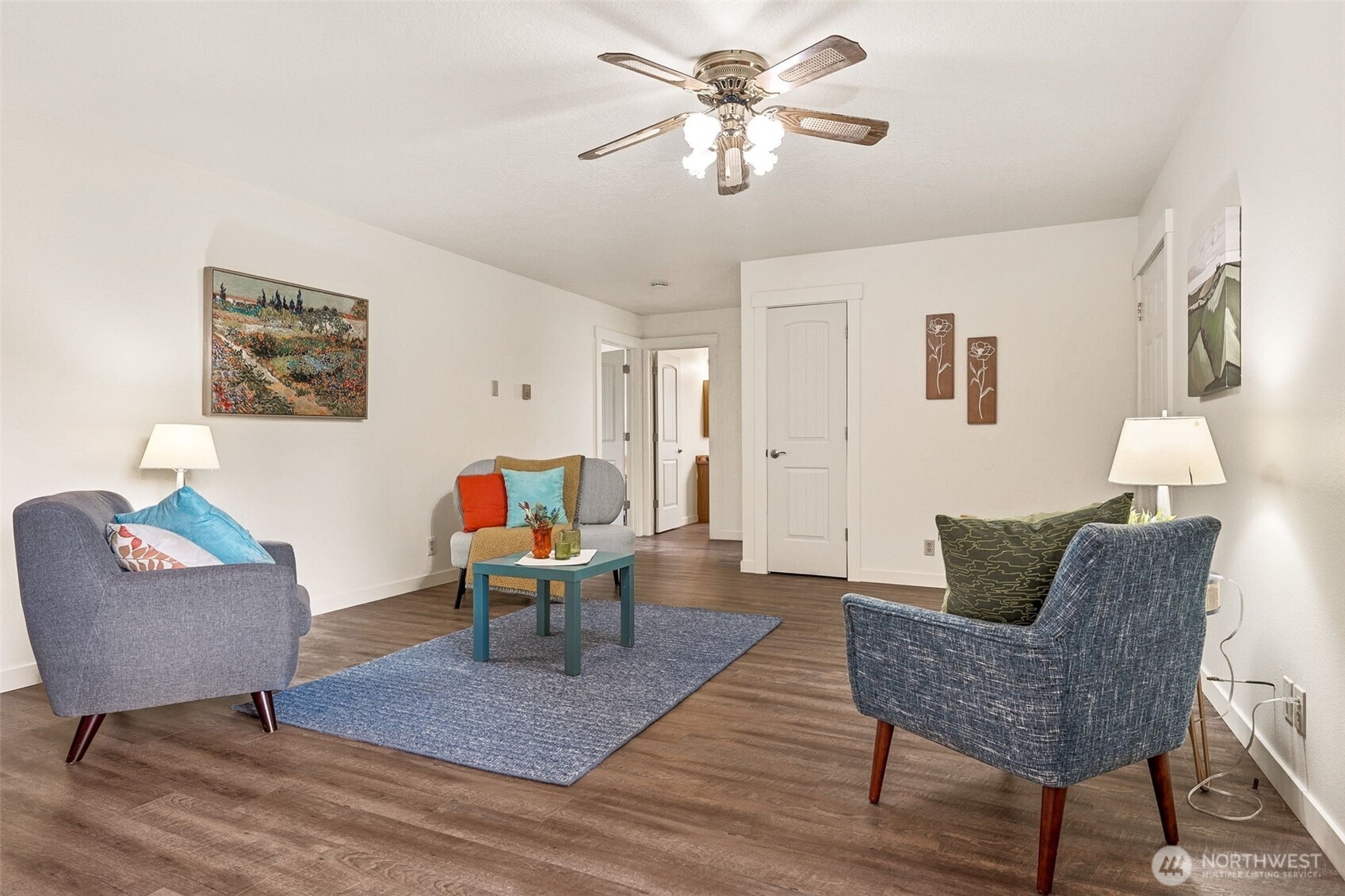 954 South Military Road Winlock, WA 98596 - Photo 9 of 39 a living room with furniture and a wooden floor